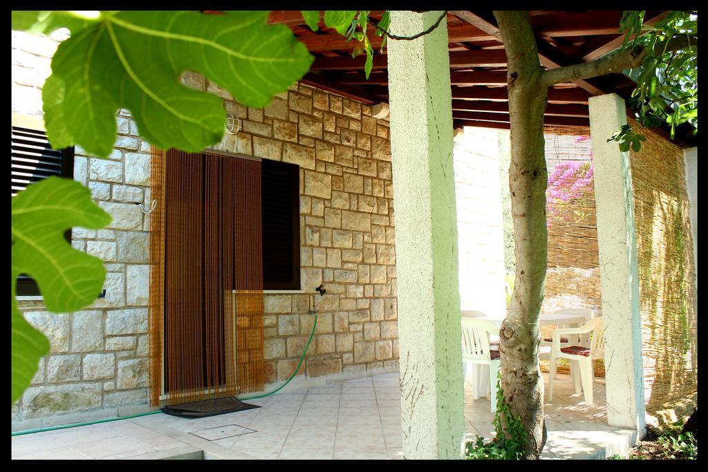 Apartments Boljat Supetar Kamer foto