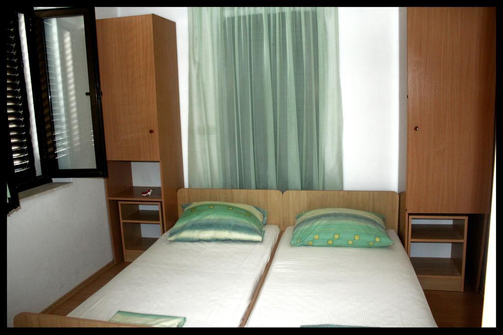 Apartments Boljat Supetar Kamer foto